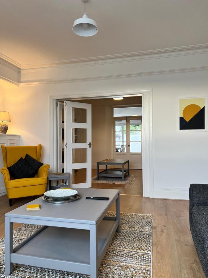 Heathcliff - 5 Bedroom House In Town Centre 滕比 外观 照片