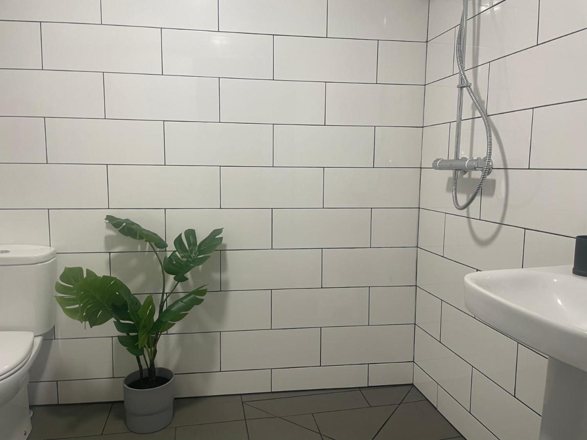 Heathcliff - 5 Bedroom House In Town Centre 滕比 外观 照片