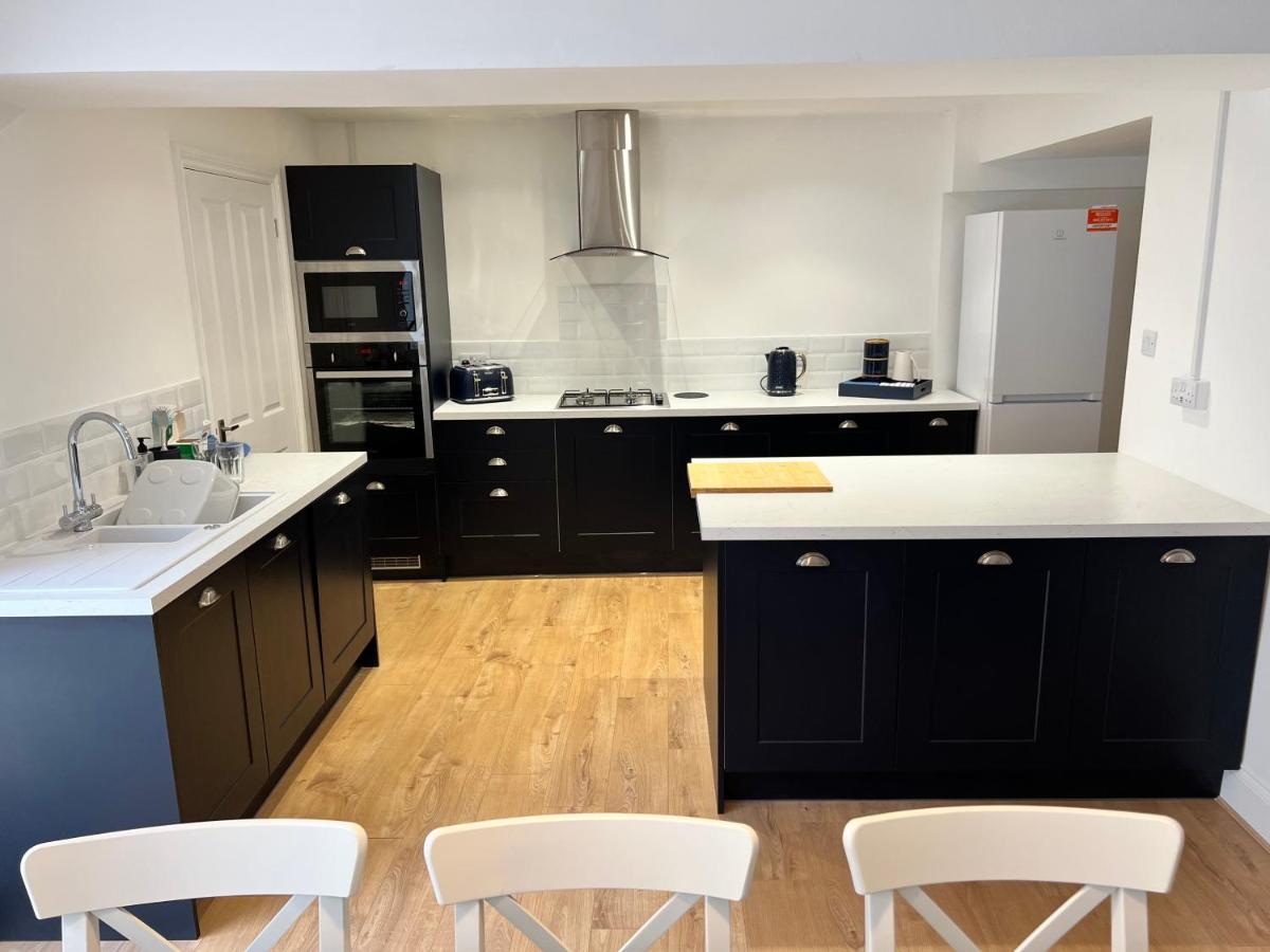 Heathcliff - 5 Bedroom House In Town Centre 滕比 外观 照片