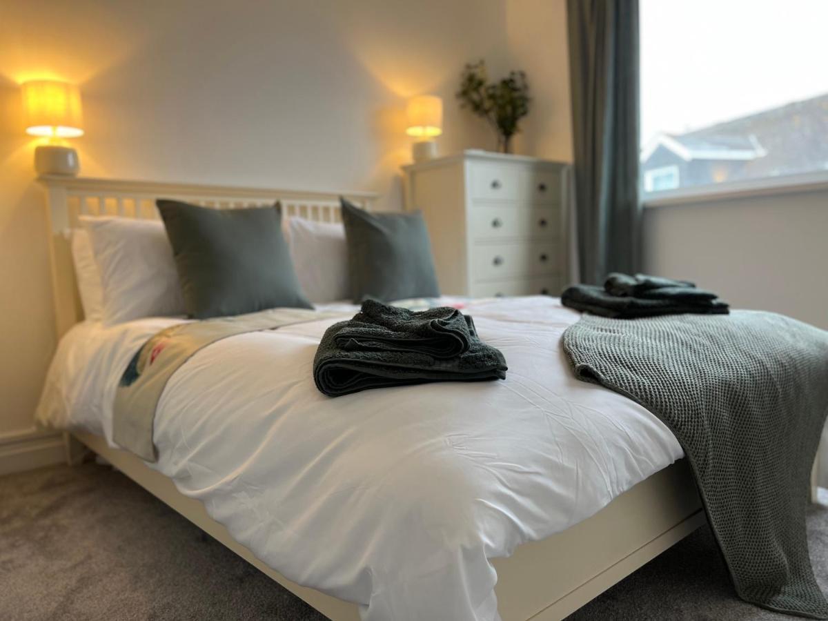 Heathcliff - 5 Bedroom House In Town Centre 滕比 外观 照片