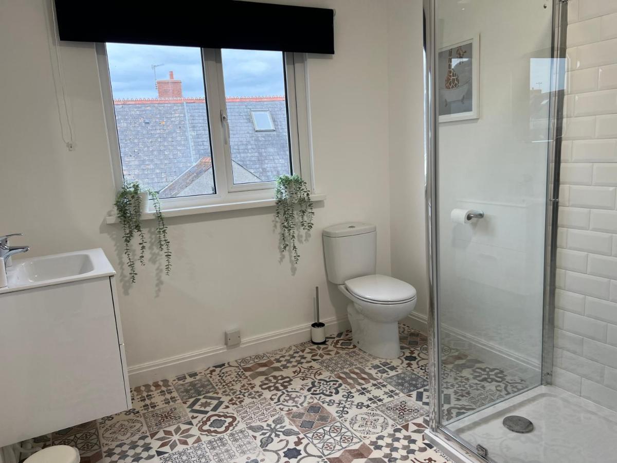 Heathcliff - 5 Bedroom House In Town Centre 滕比 外观 照片